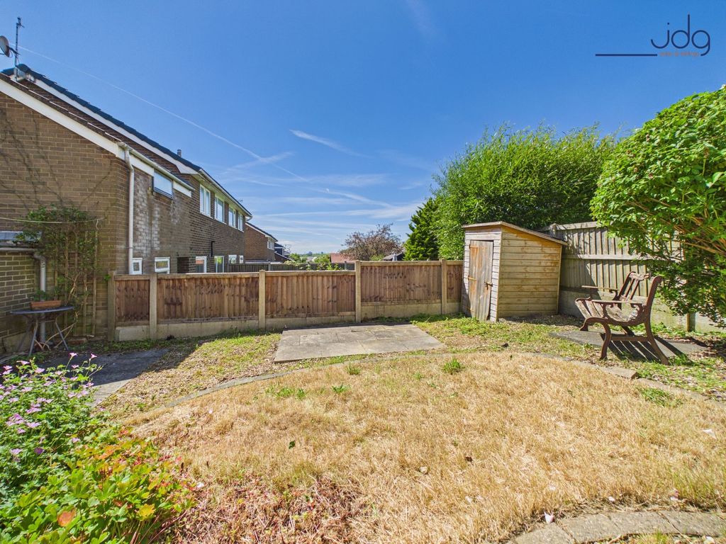 Property photo 2 of 17 South-West Facing Rear Garden