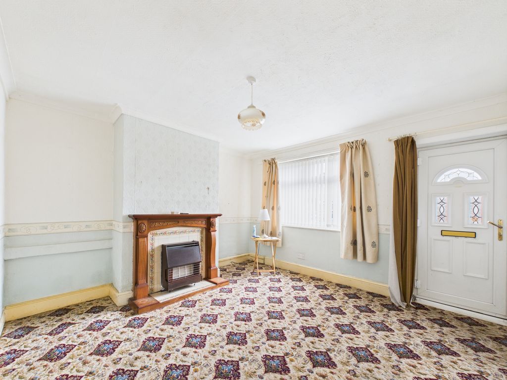 Property photo 2 of 18