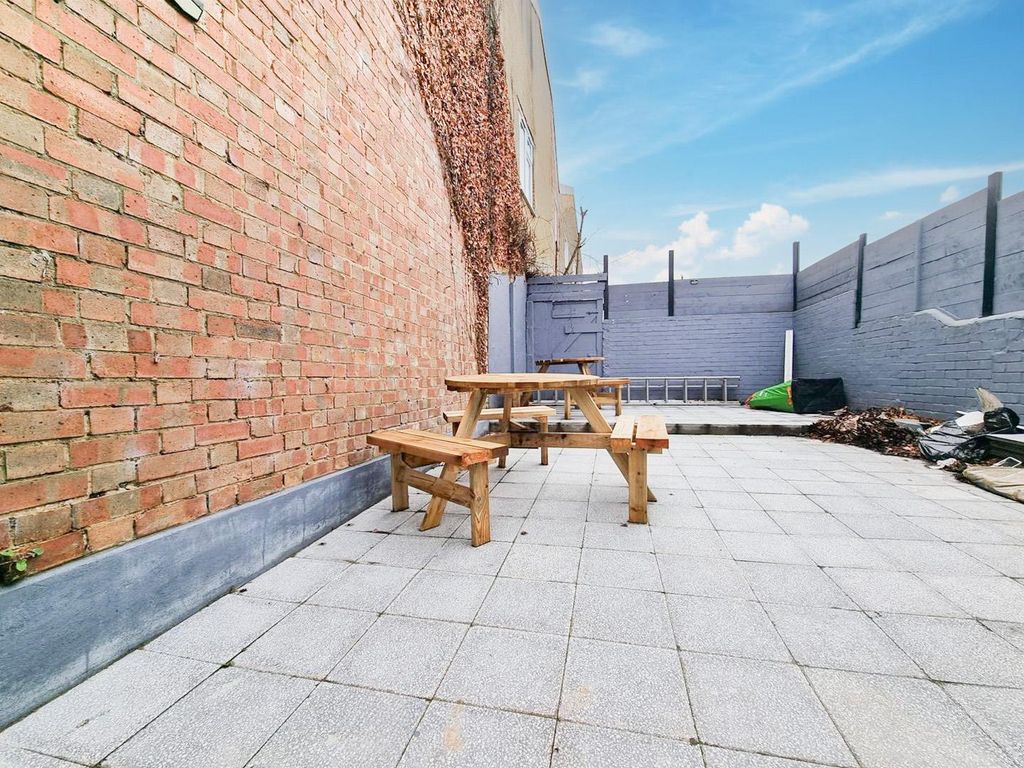 Property photo 2 of 11 Rear Garden