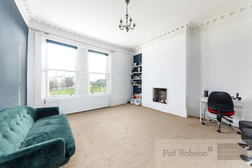 Property photo 2 of 13 Picture 2