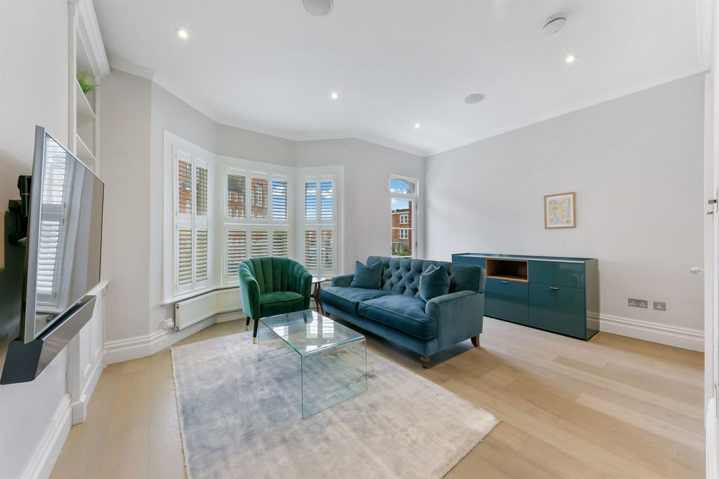Property photo 1 of 16 (Main)
