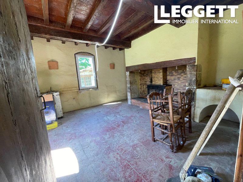Property photo 3 of 10