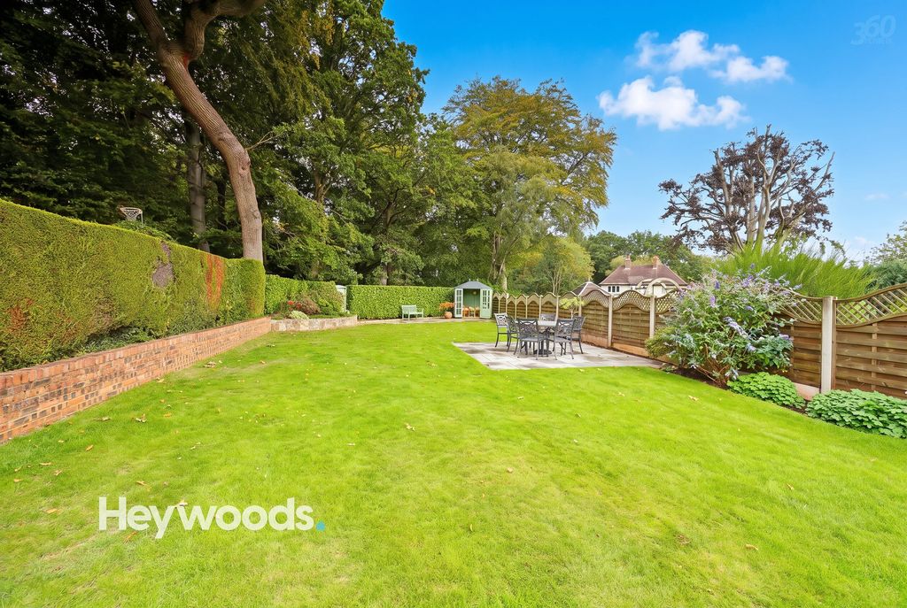 Property photo 2 of 48