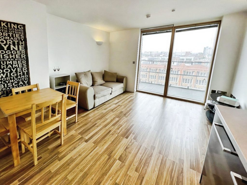 Property photo 2 of 9 Picture No. 24