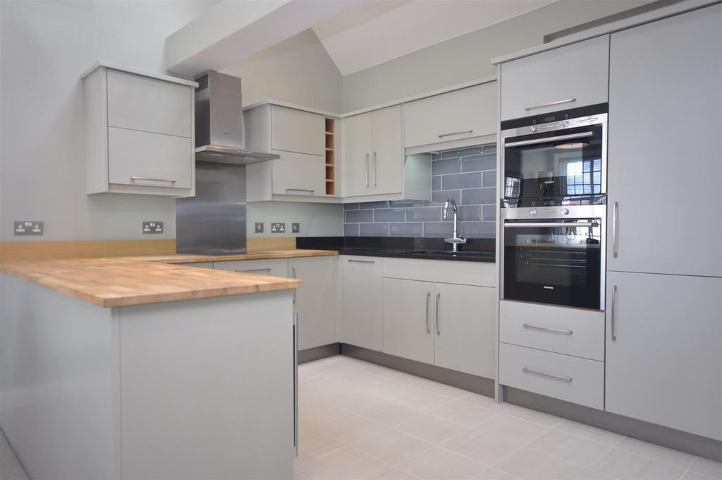 Property photo 3 of 14 Dsc_0005.Jpg