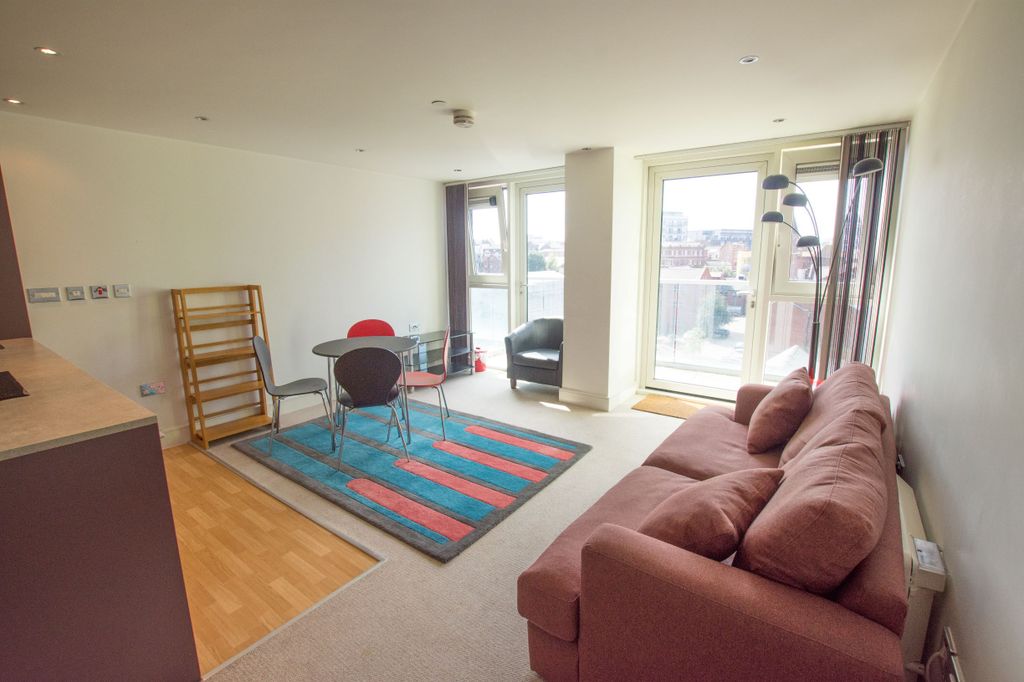 Property photo 3 of 11