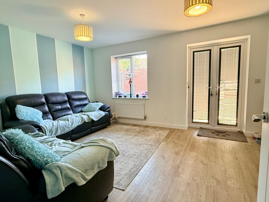 Property photo 2 of 16 Img_0941