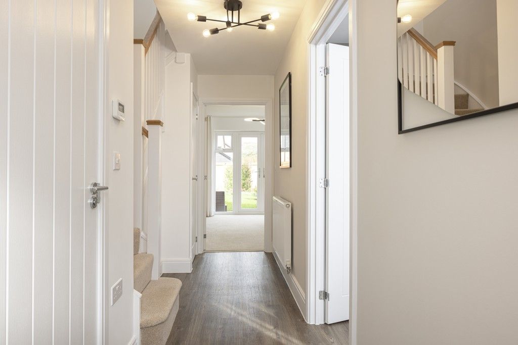 Property photo 3 of 10 Hall Chariotfields Biddenham