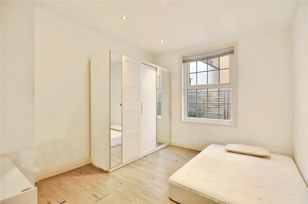 Property photo 3 of 6 Picture No. 03