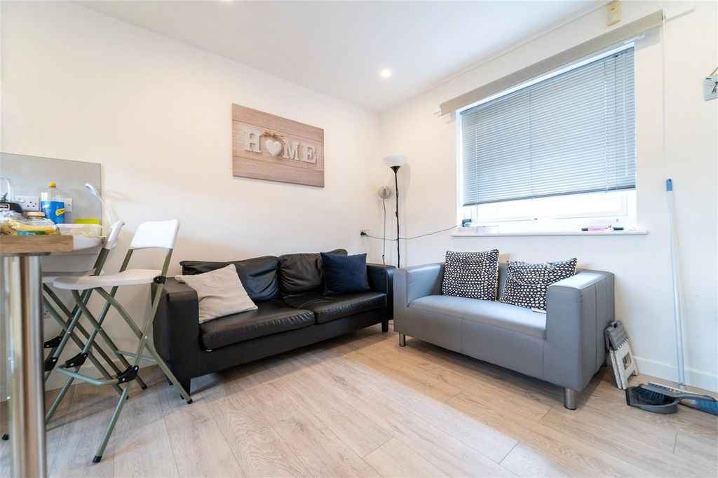 Property photo 1 of 58 Picture No. 01