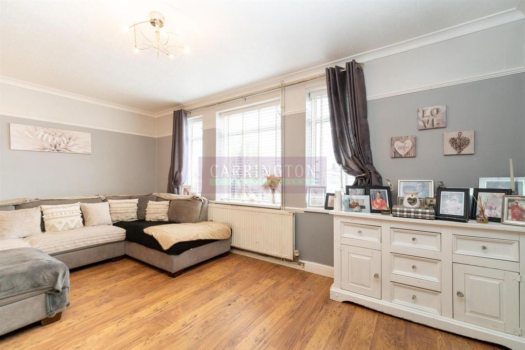 Property photo 2 of 21 'l' Shape Reception Room