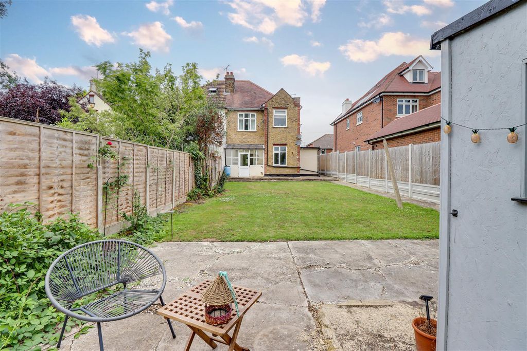 Property photo 2 of 13