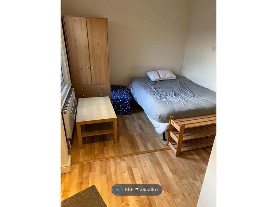 Property photo 1 of 3