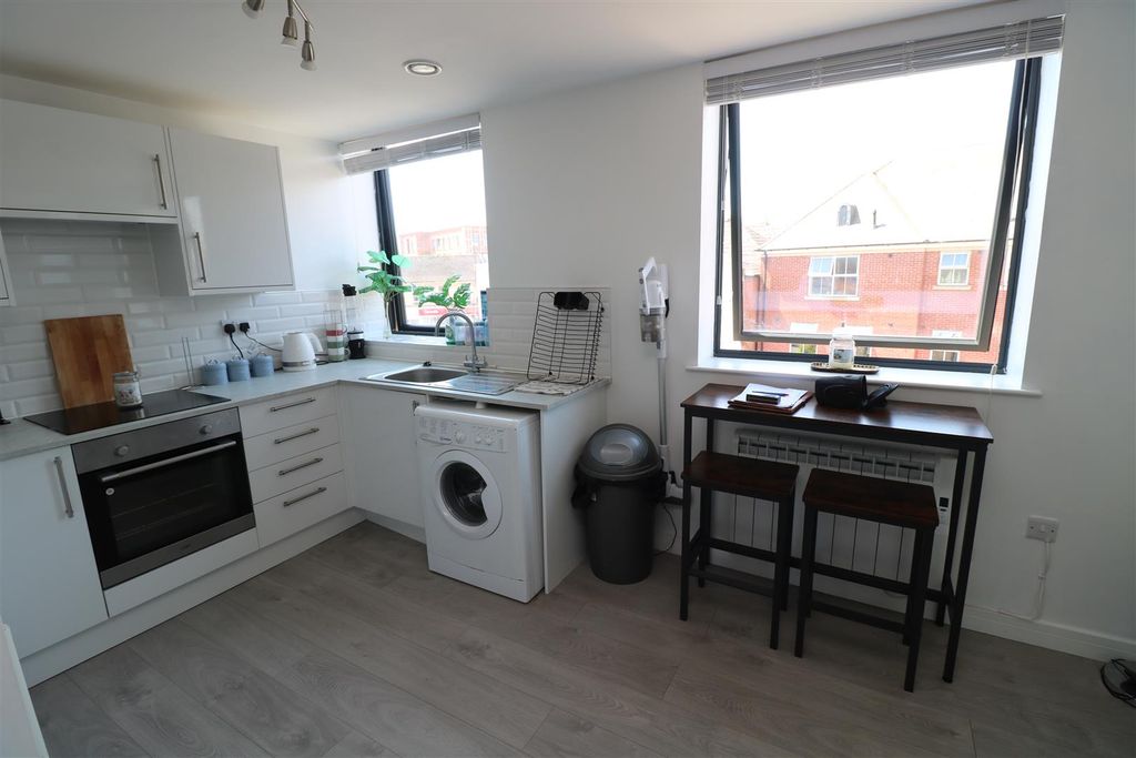Property photo 3 of 11 Img_3597.Jpg