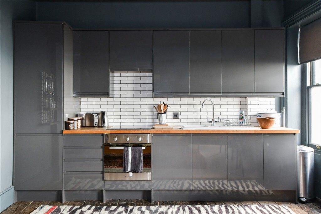 Property photo 1 of 10 Kitchen