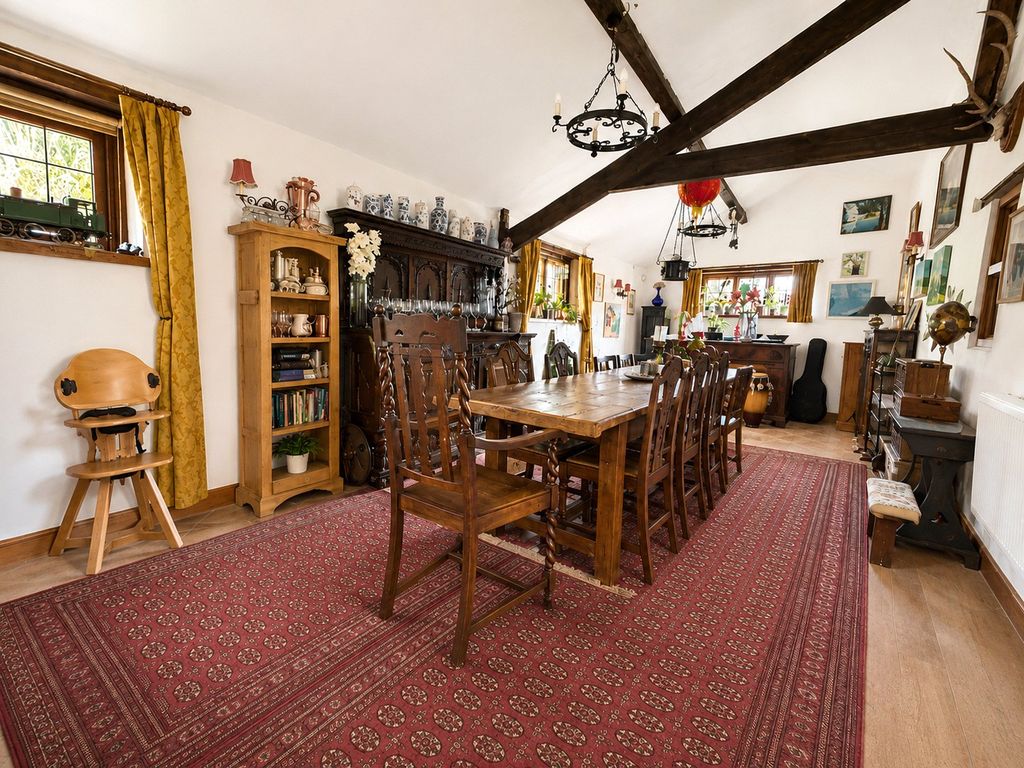 Property photo 3 of 30 3 - Picture No. 04