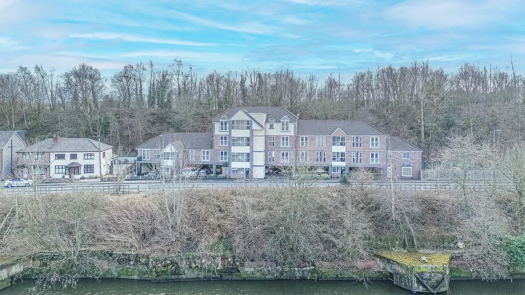 Property photo 1 of 13 Front Shot Locks.Png