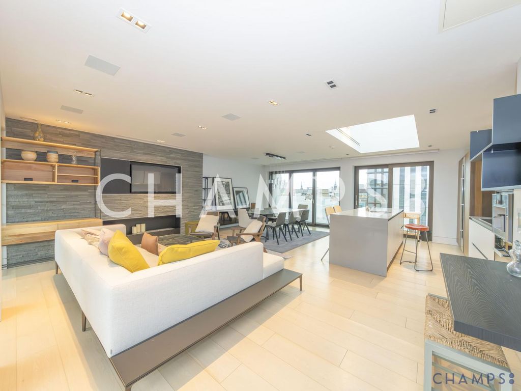 Property photo 1 of 27 3 Bedroom Penthouse Apartment