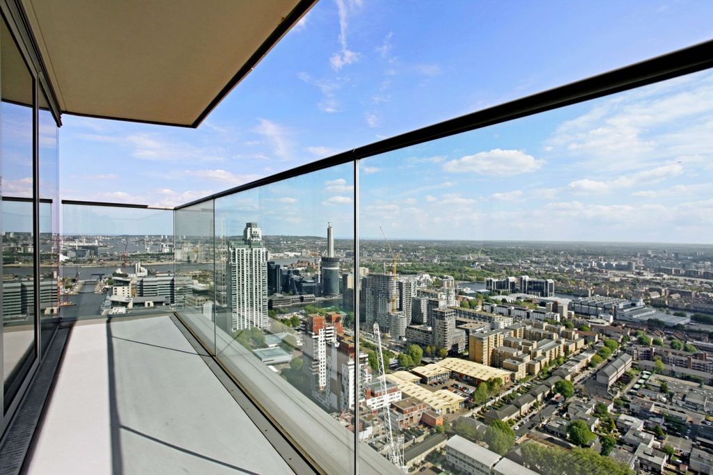 Property photo 2 of 14 4302 Landmark Eas...