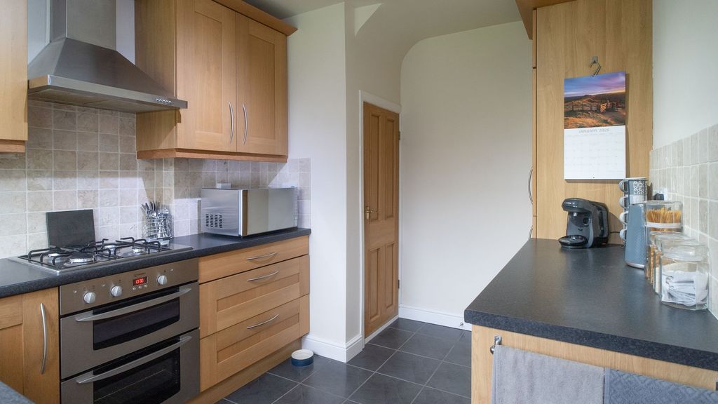 Property photo 2 of 23