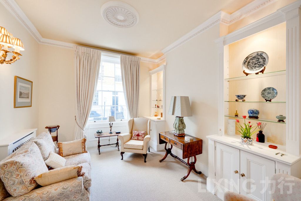 Property photo 2 of 25