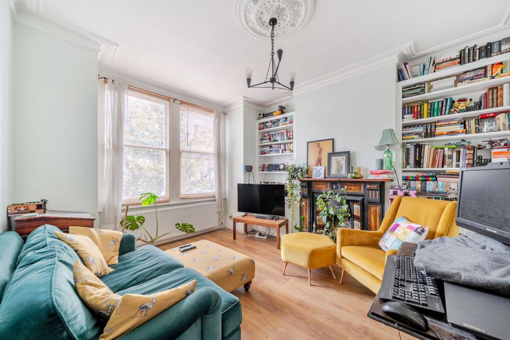 Property photo 1 of 7 Picture No. 15