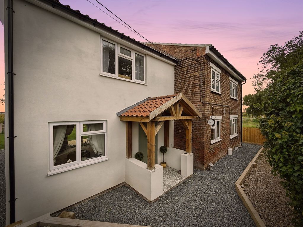 Property photo 1 of 29