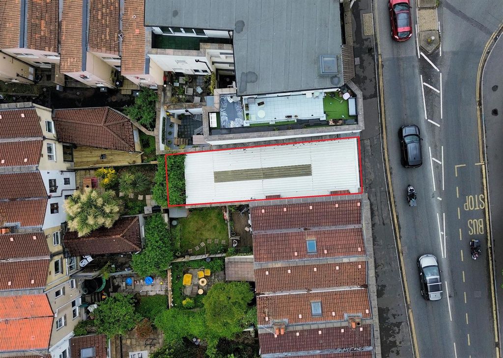 Property photo 3 of 13 3 - Garage Workshop For Auction, St Werburghs, Bri
