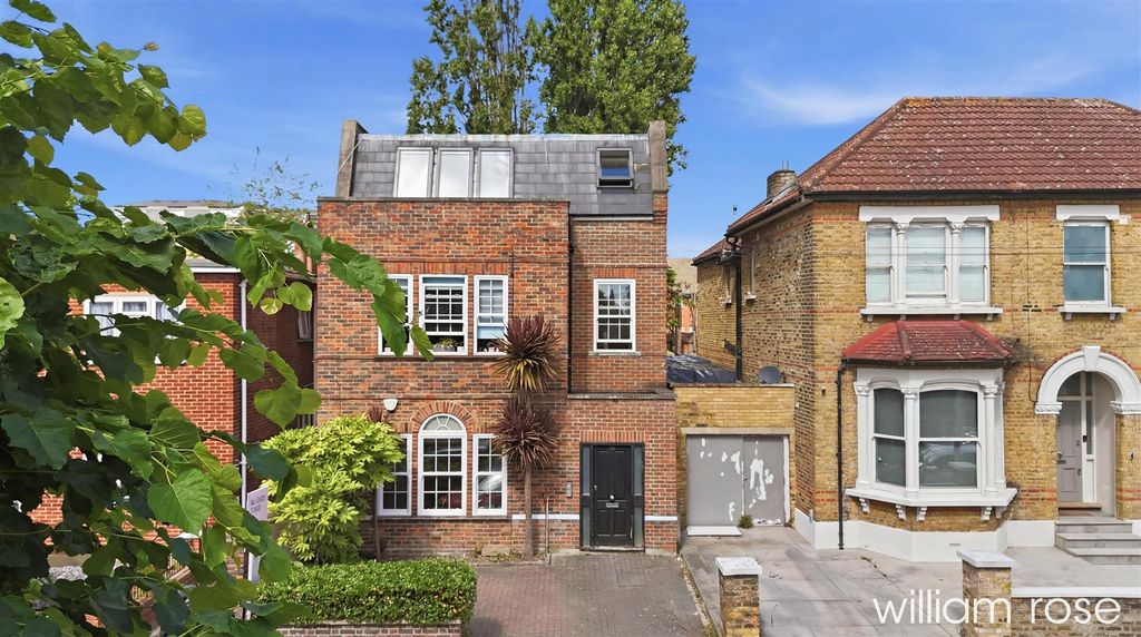 Property photo 1 of 17 3_001_Dji_20260701101526_0312.Jpg