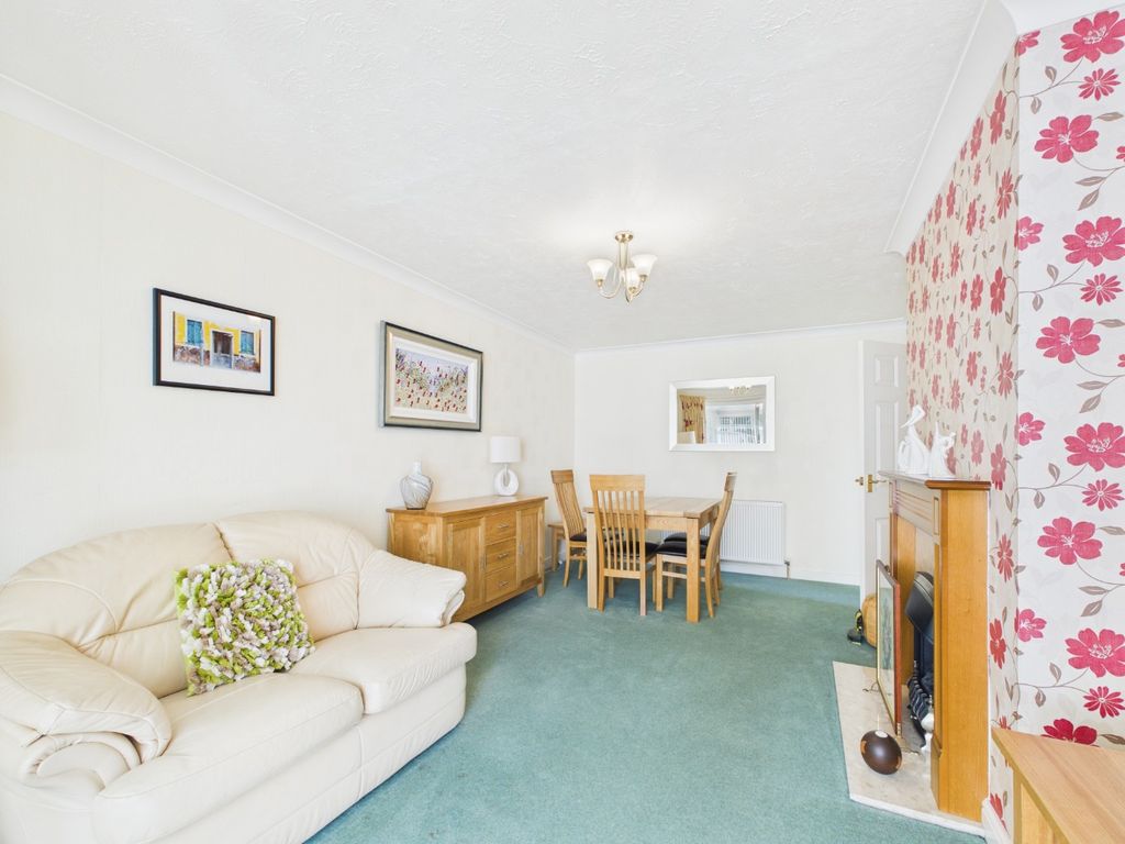 Property photo 3 of 16 5044738