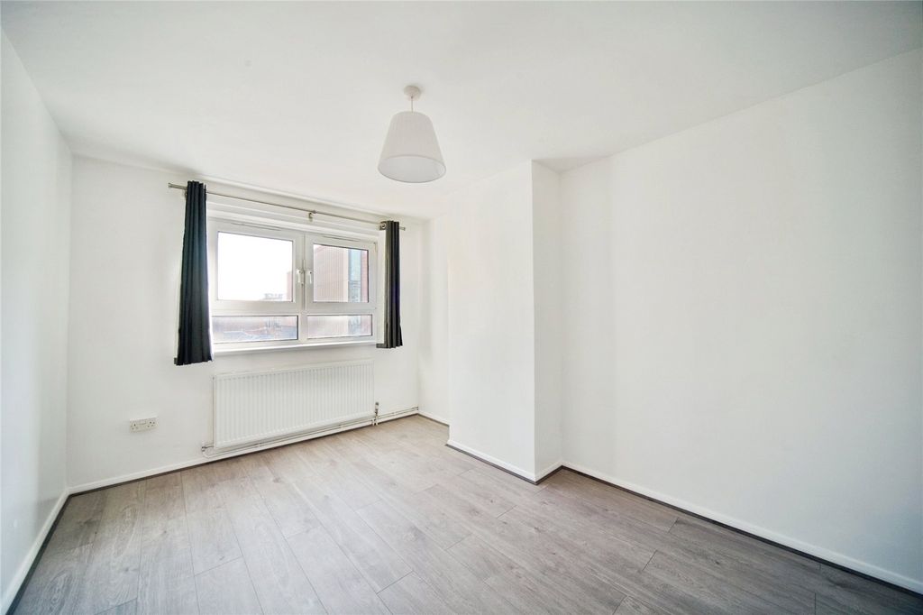 Property photo 1 of 17 Picture No. 03