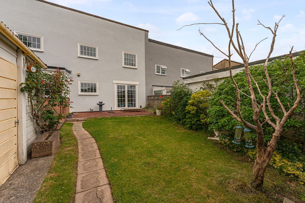 Property photo 1 of 35