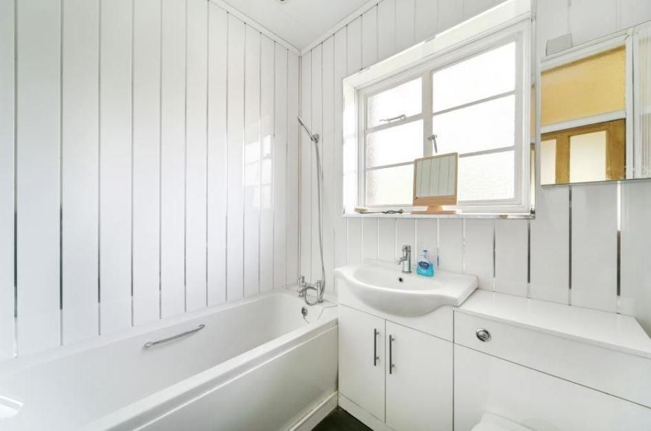 Property photo 3 of 9 Bathroom-2-Jpg-22