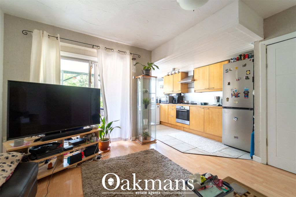 Property photo 3 of 17 Picture No. 02