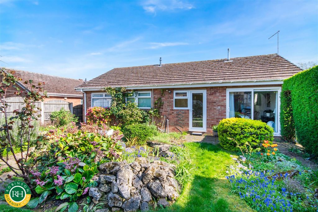 Property photo 2 of 16