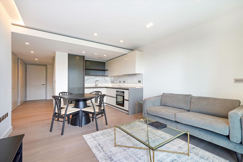 Property photo 1 of 8 Image