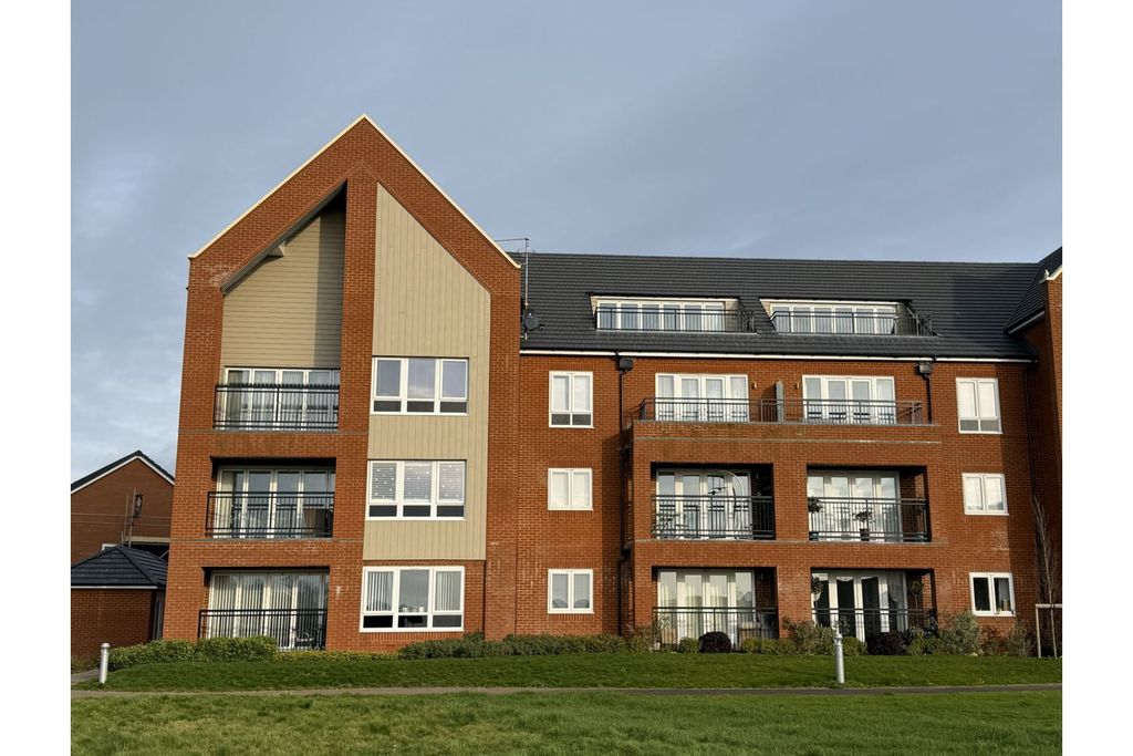 Property photo 1 of 21