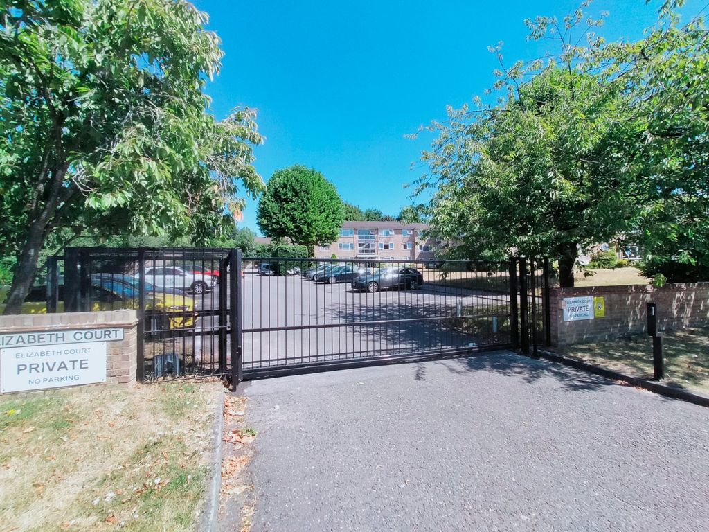 Property photo 2 of 14 Picture No. 02