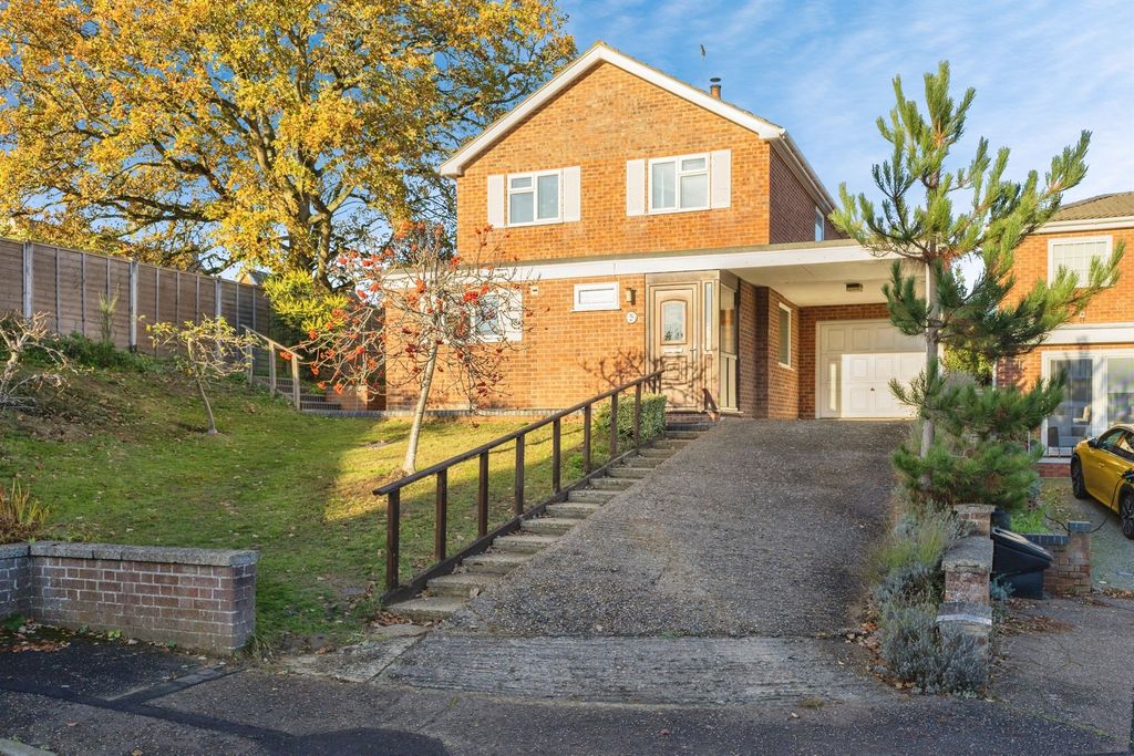 Property photo 1 of 20