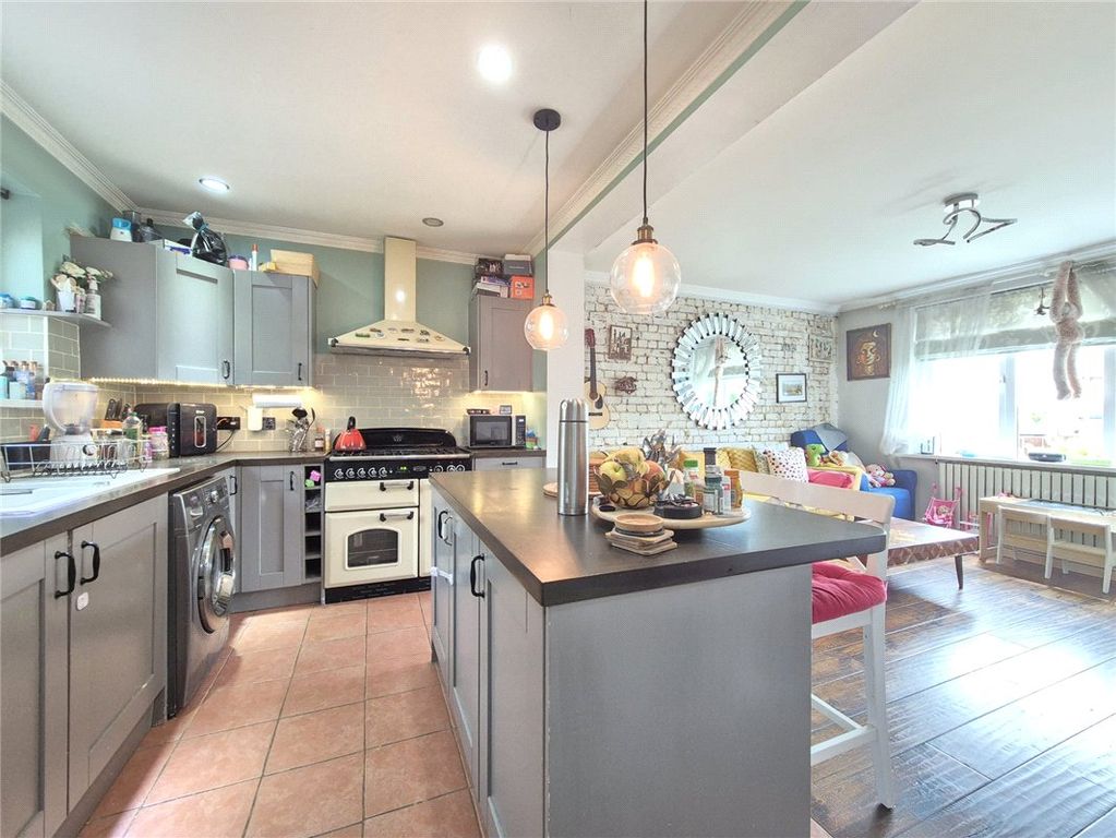 Property photo 2 of 14 Picture No. 39