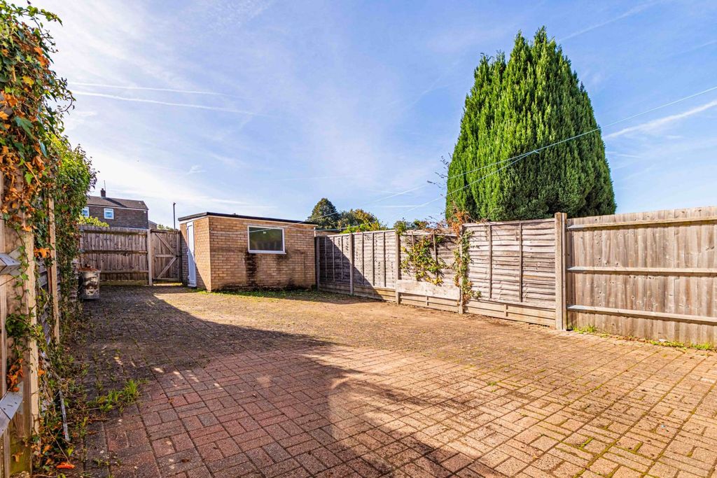 Property photo 2 of 15 Photo