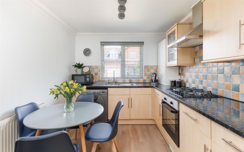 Property photo 1 of 29
