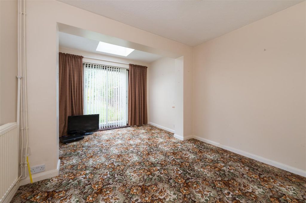 Property photo 3 of 21