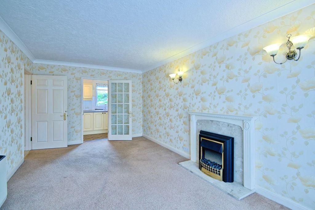 Property photo 3 of 16