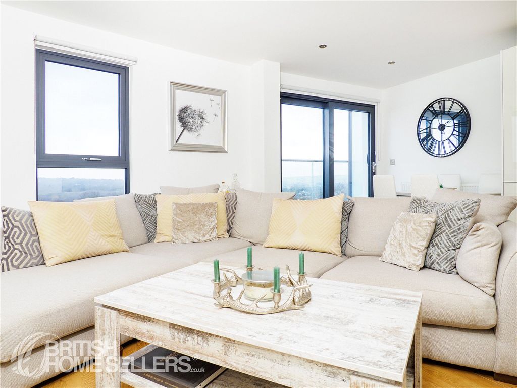 Property photo 3 of 16 Picture No. 05