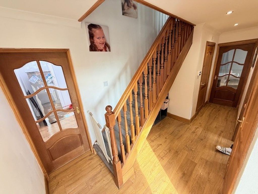 Property photo 3 of 29