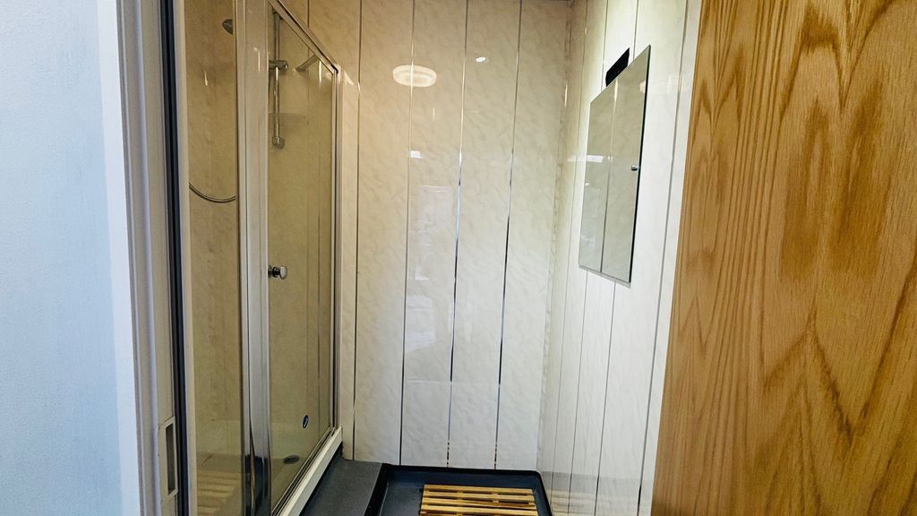 Property photo 3 of 13 Unit 14A Shower