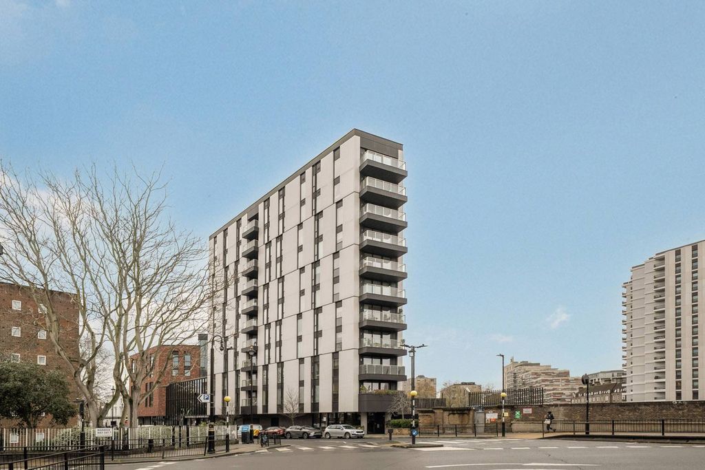 Property photo 2 of 13