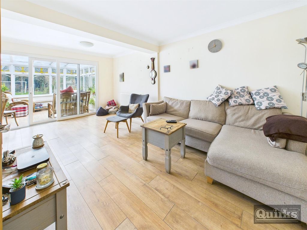 Property photo 2 of 14 Cam02342G0-Pr0151-Still003.Jpg