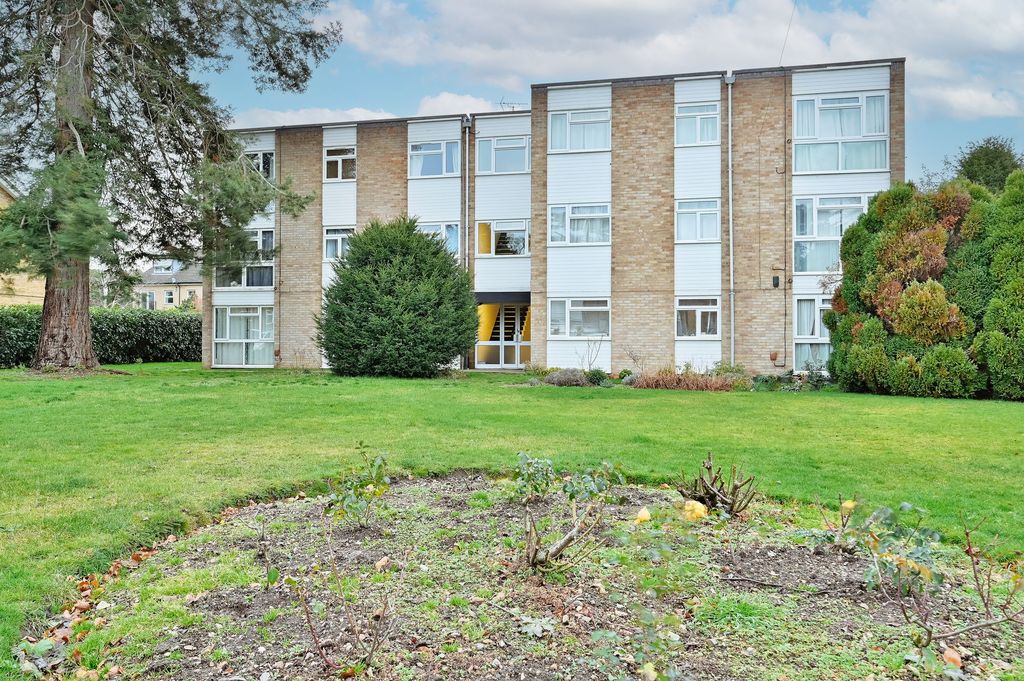 Property photo 1 of 12